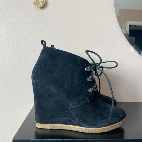 Suede Leather Lace up Wedge Ankle Boot - Picture 3 of 4